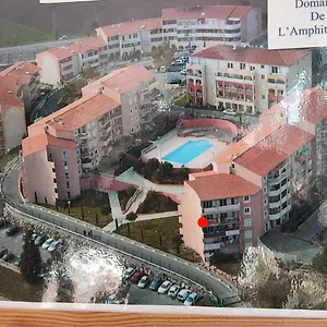Double Terrasse Et Piscine , Fréjus France